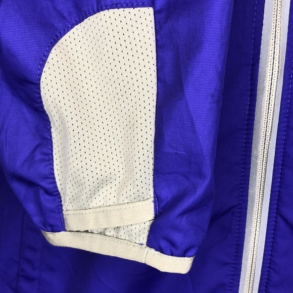 REI Lightweight Vented Windbreaker M - Picture 4 of 11